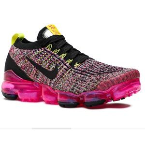Nike Woman’s Air Vapormax 3 Black Pink Blast